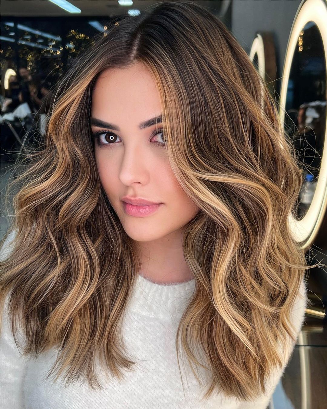 Scattered Warm Blonde Highlights for Brunettes